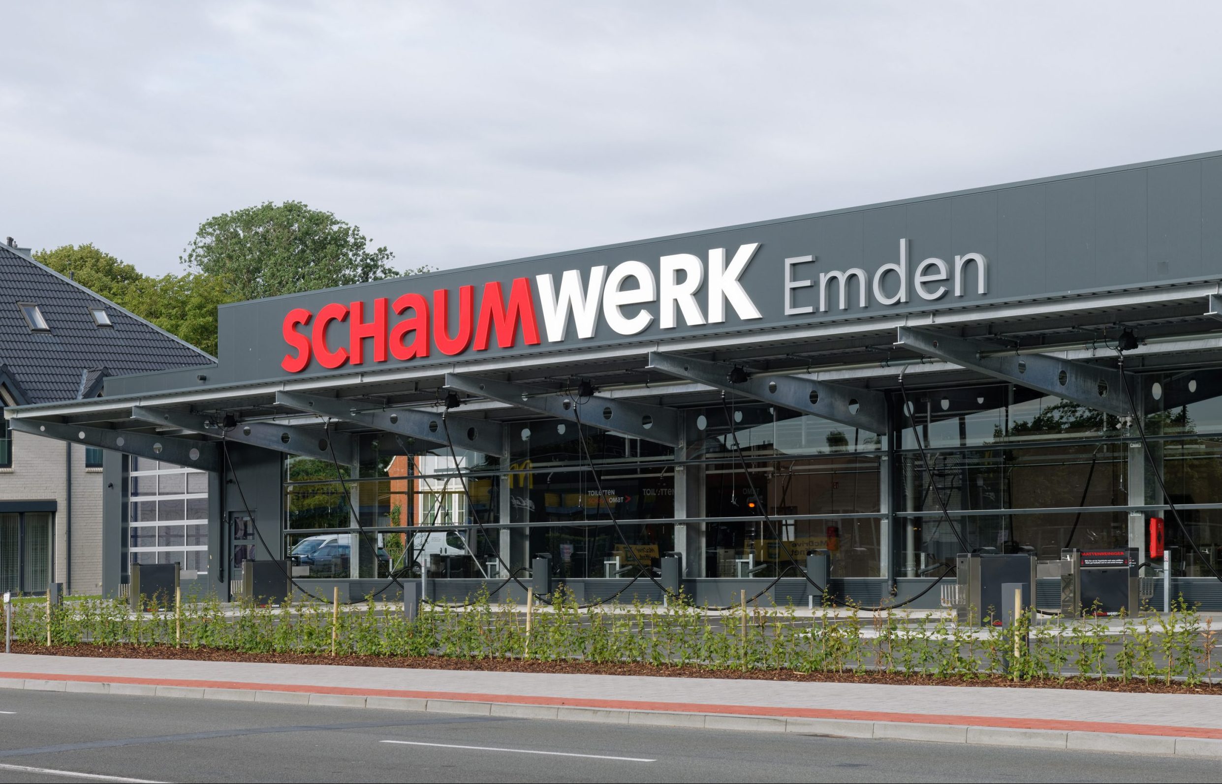 Premium-Waschstraße in Emden bietet modernste Waschtechnik